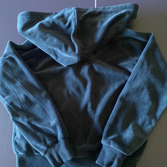 Converse zip up boys hoodie - very good worn condition- size 4T - Picture 5 of 6